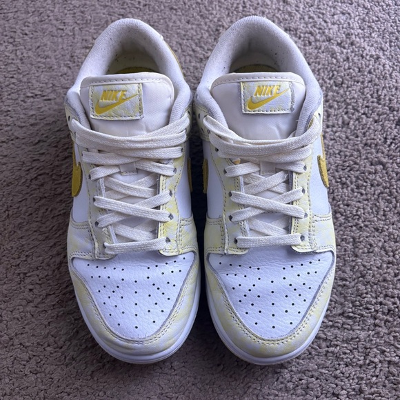 Nike Dunk Low OG Women’s “Yellow Strike” | Size
 6.5 - Picture 1 of 12